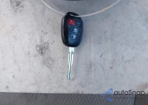 2016 Toyota Corolla Le из США, поврежденный, VIN 5YFBURHE2GP411921